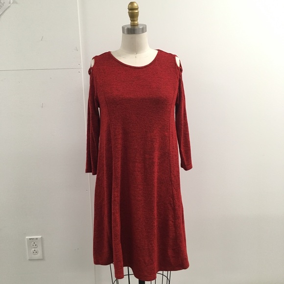 Soft red knit lace up sleeve shift dress - Picture 1 of 3